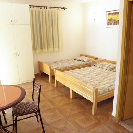 Apartments Brane - 180M To The Sea Vrsi Zewnętrze zdjęcie