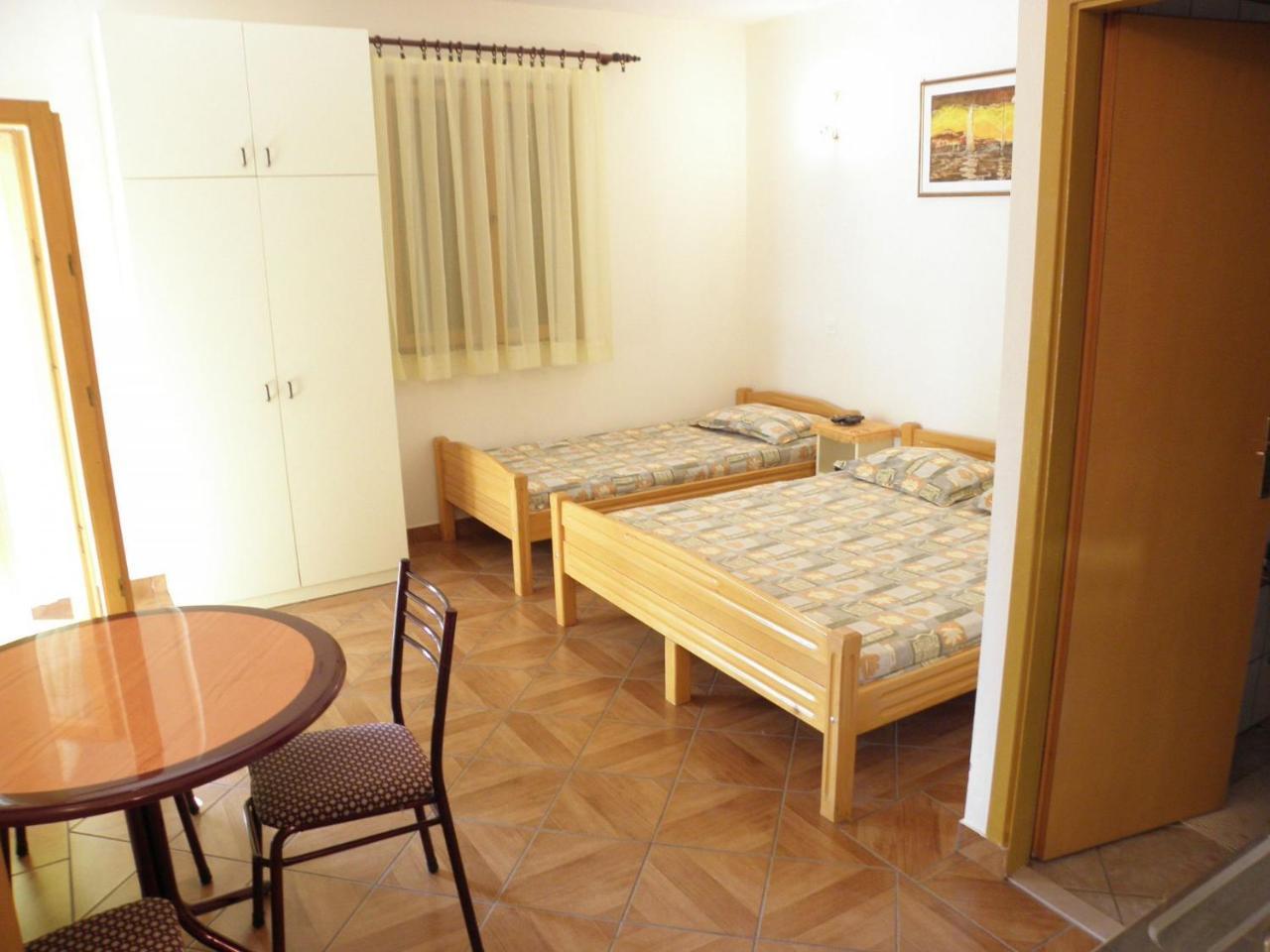 Apartments Brane - 180M To The Sea Vrsi Zewnętrze zdjęcie